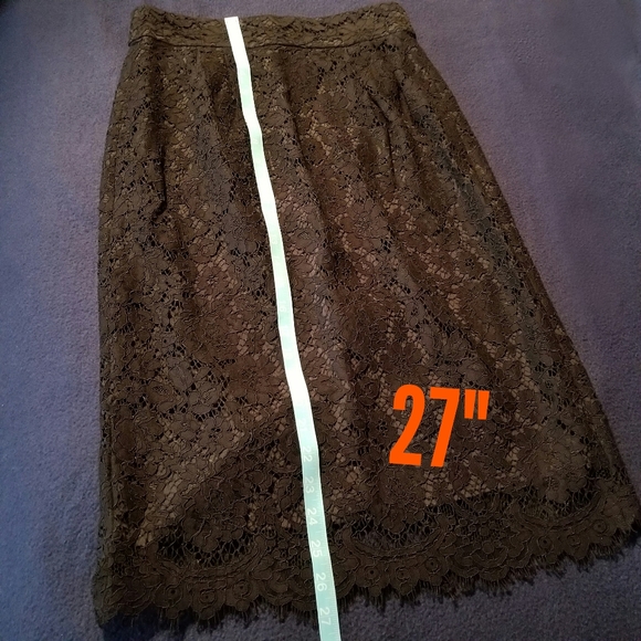 J. Crew Black Lace Pencil Skirt Featuring Intricate Lace Detailing Fully Lined - Picture 4 of 9